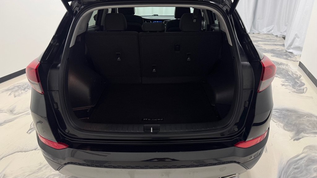 Used 2018 Hyundai Tucson Value FWD image 12