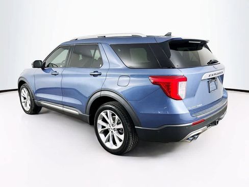 Certified 2021 Ford Explorer Platinum w/ Equipment Group 601A image 4