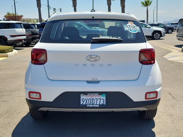 Certified 2026 Hyundai Venue SE FWD image 31