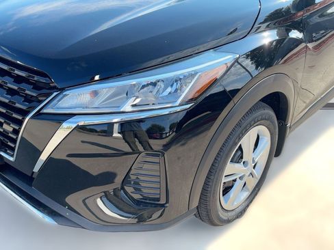 New 2025 Nissan Kicks Play S image 11