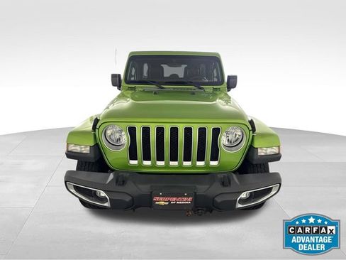 Used 2018 Jeep Wrangler Unlimited Sahara w/ Cold Weather Group AWD/4WD image 2