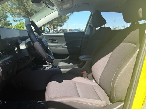 Used 2025 Hyundai Kona SEL AWD/4WD image 12