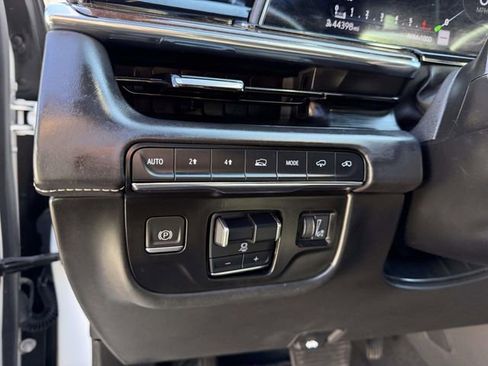 Used 2022 Cadillac Escalade ESV Sport Platinum image 21