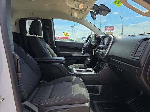 Used 2020 Chevrolet Colorado LT w/ Safety Package image 18