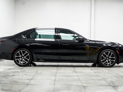 Used 2024 BMW 740i RWD image 7