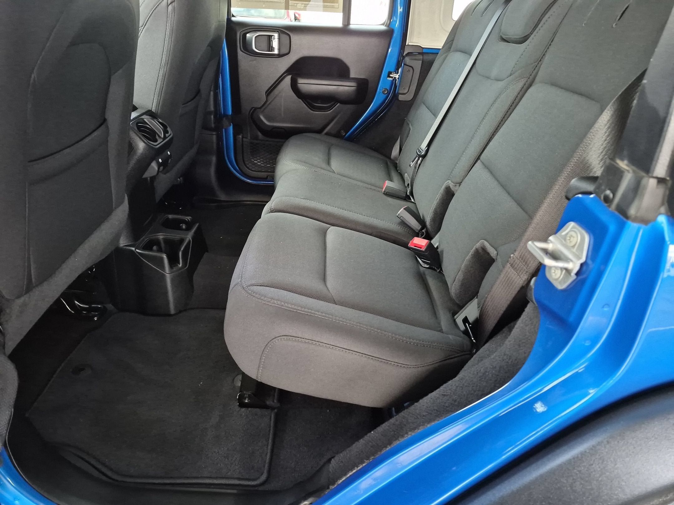 Used 2021 Jeep Wrangler Unlimited Sport AWD/4WD image 15