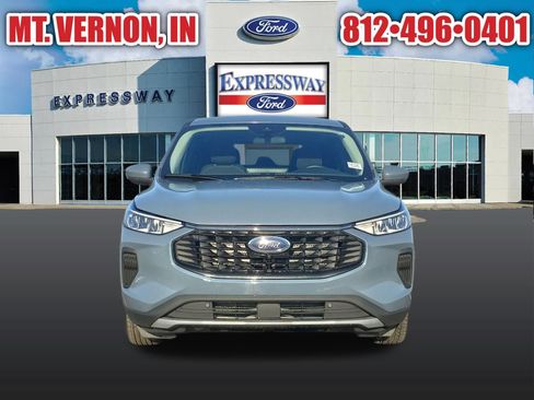 Used 2023 Ford Escape Active w/ Tech Pack #2 AWD/4WD image 4