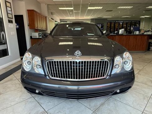 Used 2005 Maybach 57 RWD image 3