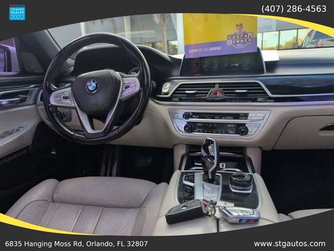 Used 2017 BMW 740i RWD image 21