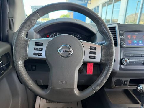 Used 2019 Nissan Frontier SV RWD image 16