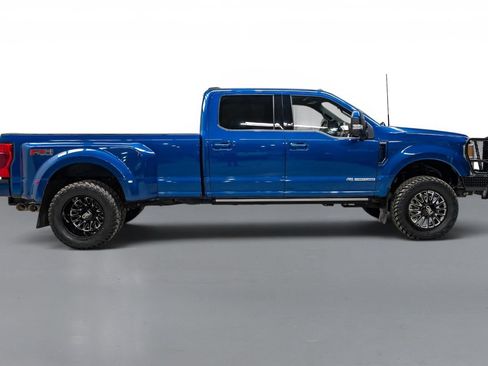 Used 2022 Ford F350 Platinum w/ FX4 Off-Road Package AWD/4WD image 6