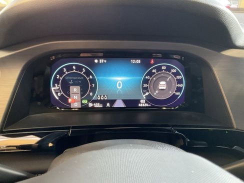 Used 2024 Volkswagen Atlas Cross Sport SE image 14