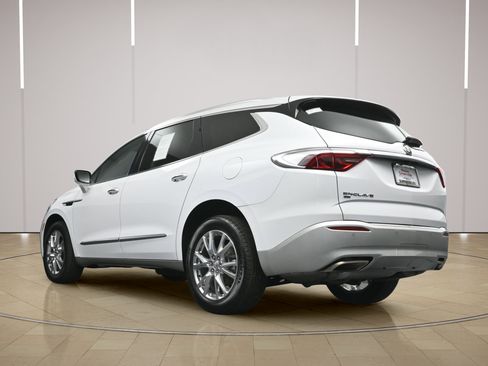 Used 2023 Buick Enclave Essence w/ Experience Buick Package AWD/4WD image 29