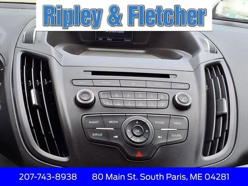 Used 2017 Ford Escape SE image 19