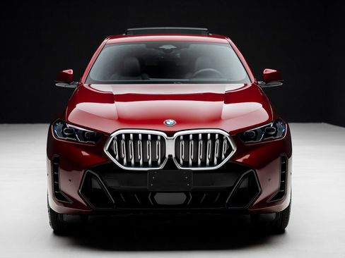 Used 2025 BMW X6 xDrive40i w/ Premium Package image 6