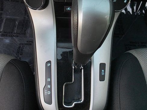 Used 2016 Chevrolet Cruze LS image 30