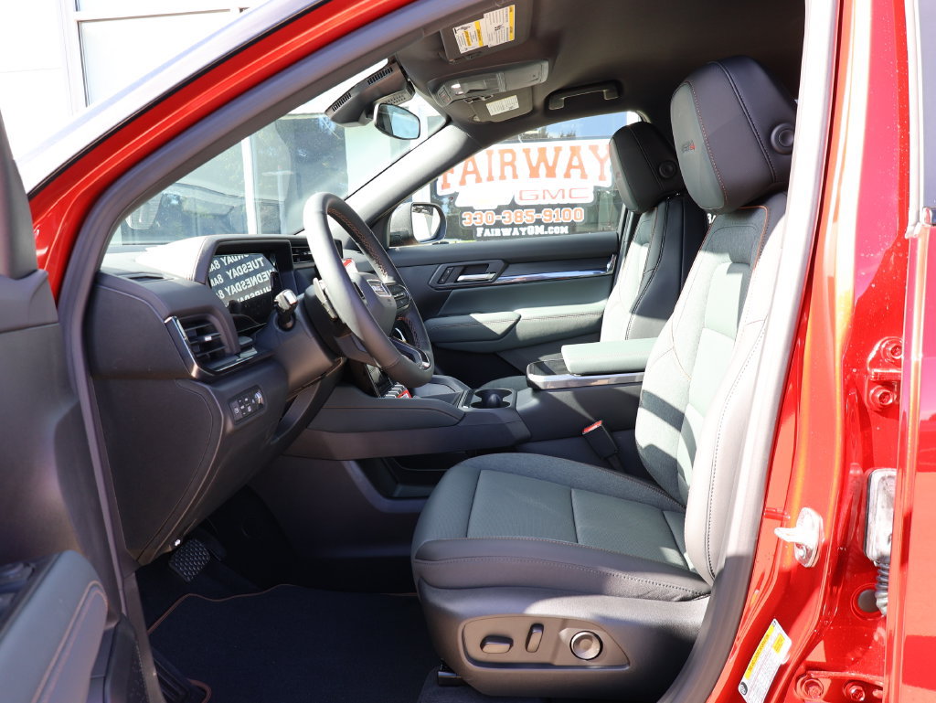 New 2027 GMC Terrain AT4 w/ Convenience Package III AWD/4WD image 12