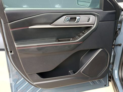 Certified 2025 Ford Explorer ST-Line RWD image 13