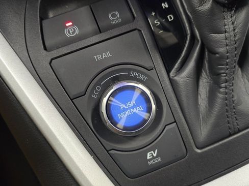 Certified 2024 Toyota RAV4 XSE image 8