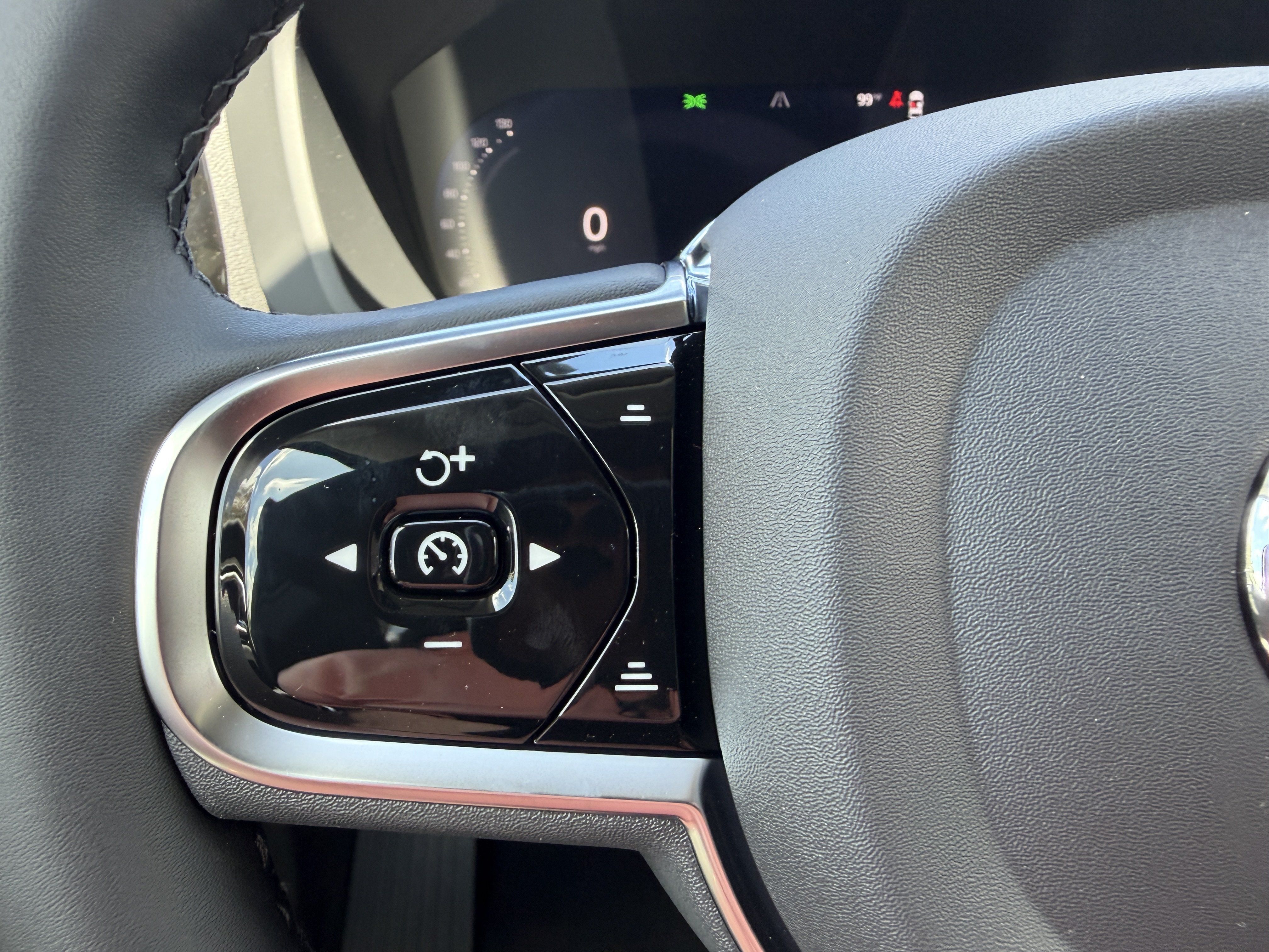 New 2026 Volvo XC60 B5 Core AWD/4WD image 29