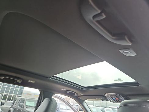 New 2026 Jeep Grand Cherokee Limited Reserve image 23