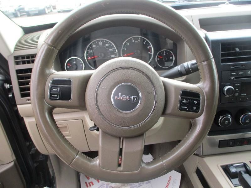 Used 2011 Jeep Liberty Sport w/ Popular Equipment Group AWD/4WD image 12