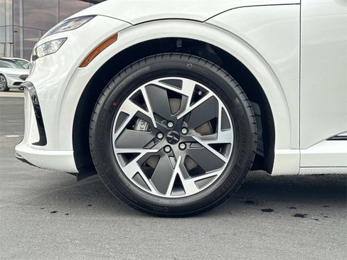 New 2026 Genesis GV60 RWD image 13