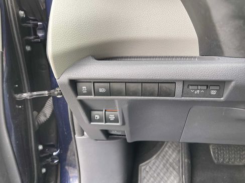 Used 2021 Toyota Sienna XLE FWD image 29