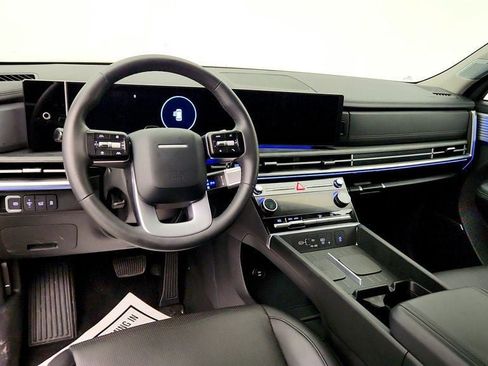Used 2025 Hyundai Santa Fe Limited FWD image 13