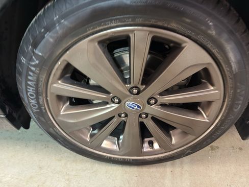 Used 2016 Subaru Legacy 3.6R Limited image 32