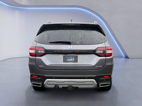 Used 2023 Honda Pilot Elite image 4