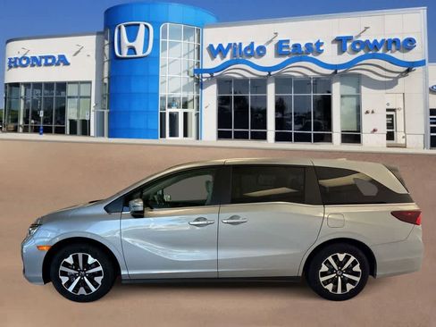 Certified 2025 Honda Odyssey EX-L image 5