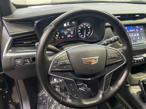 Used 2023 Cadillac XT5 Premium Luxury image 9