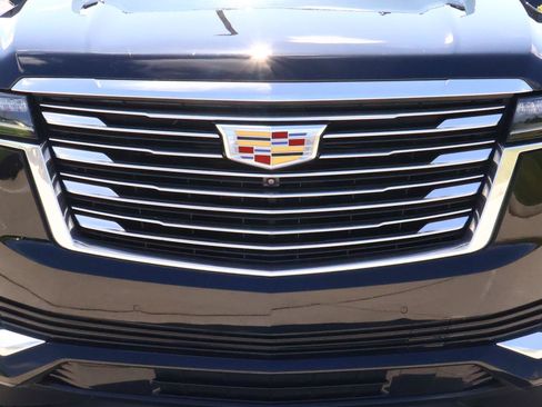 Certified 2024 Cadillac Escalade ESV Premium Luxury Platinum AWD/4WD image 8
