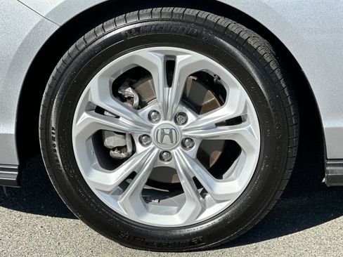 Certified 2025 Honda Accord LX image 25