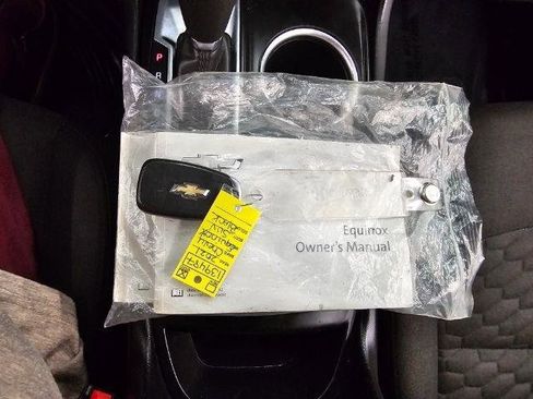 Used 2021 Chevrolet Equinox LT AWD/4WD image 22