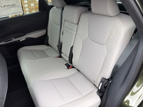 New 2025 Lexus RX 350 Premium image 17