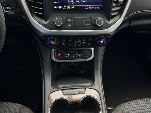 Used 2022 GMC Acadia SLE w/ Driver Convenience Package image 19