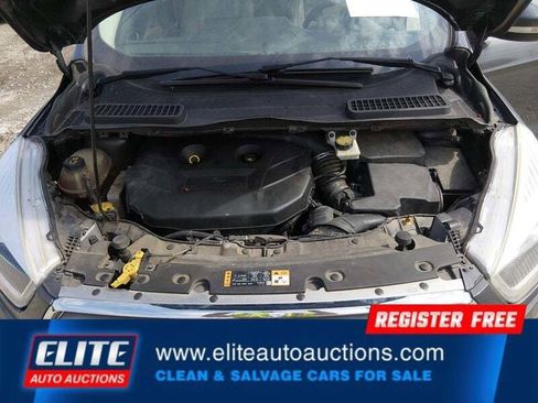 Used 2017 Ford Escape Titanium image 19