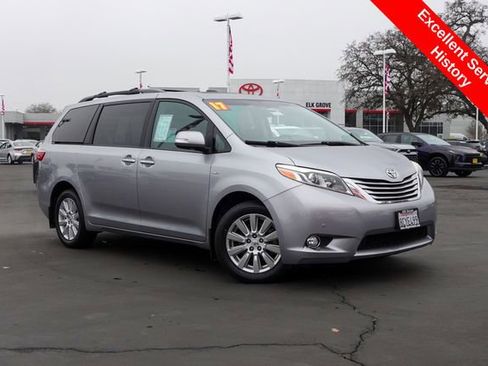 Certified 2017 Toyota Sienna Limited image 7