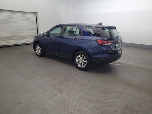 Used 2022 Chevrolet Equinox LS AWD/4WD image 3
