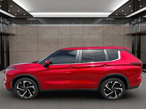 Used 2023 Mitsubishi Outlander SE FWD image 6