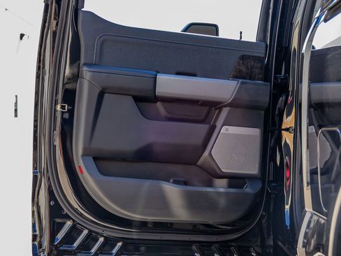 Used 2024 Ford F250 Lariat w/ Lariat Ultimate Package image 38