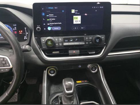 Used 2024 Toyota Grand Highlander XLE image 5