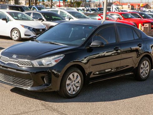 Used 2018 Kia Rio LX image 9