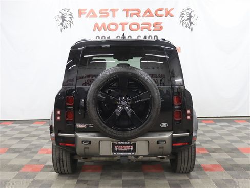 Used 2022 Land Rover Defender 110 X-Dynamic HSE image 5