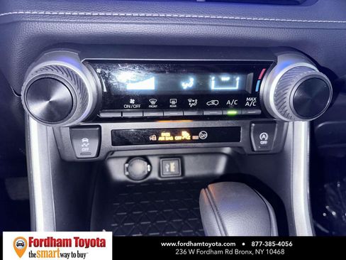 Used 2025 Toyota RAV4 LE AWD/4WD image 21