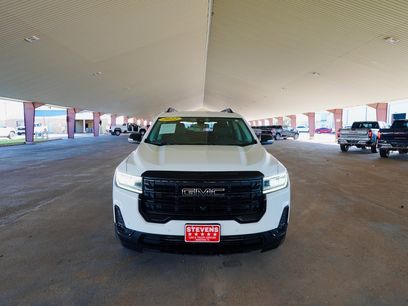 Used 2022 GMC Acadia SLT w/ Elevation Edition