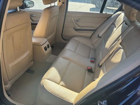 Used 2010 BMW 328i xDrive Sedan image 19