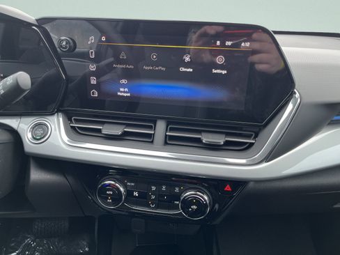 New 2026 Chevrolet Trax LT image 27